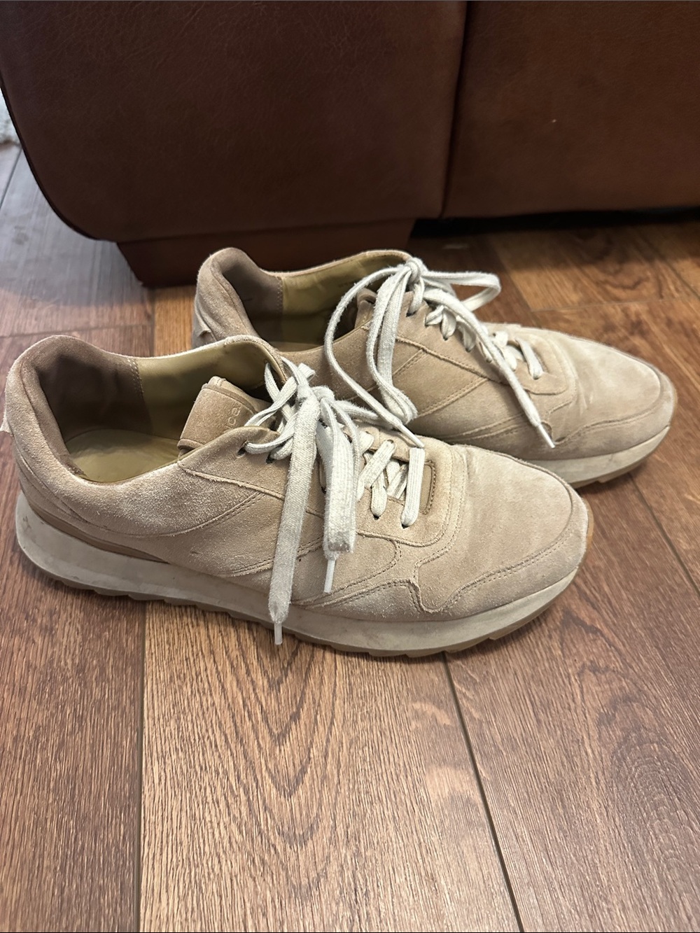 Men's Vince Edric Beige Suede Casual Sneakers size 10.5